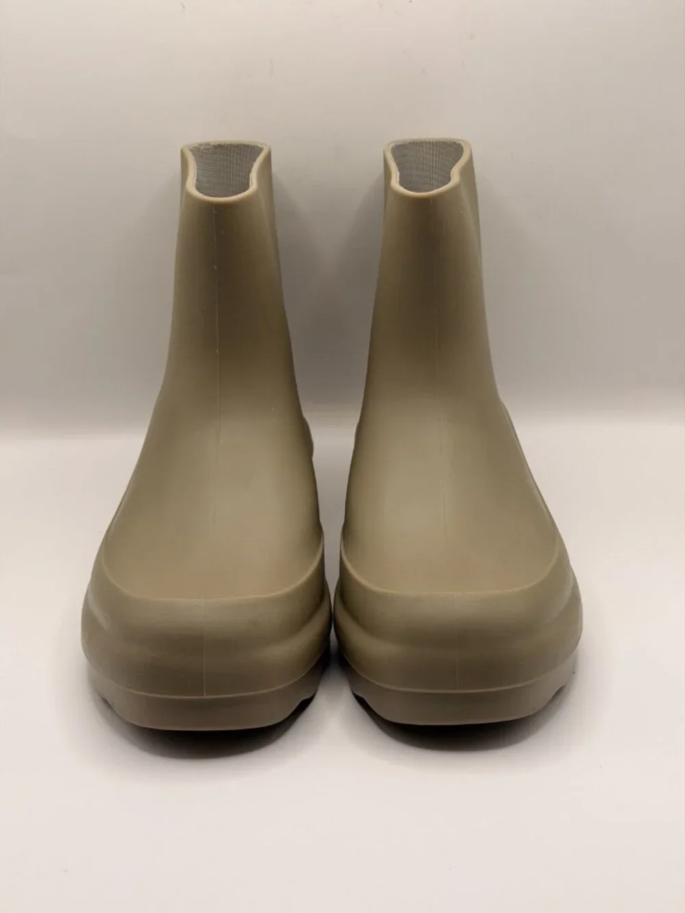 Vince Women's Nia Light Straw Rubber Rain Boot Sz 8
